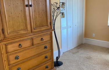 Flagler Beach Ocean Front Villa w/ Lg. In ground Pool-5-6Br/4Bth& attached apt - Photo 40