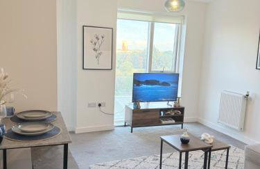 Modern 1-Bed Flat, Sleeps 4 - Photo 22