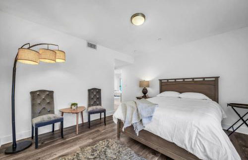 Amazing, Spacious Unit, Heart LA - Photo 37