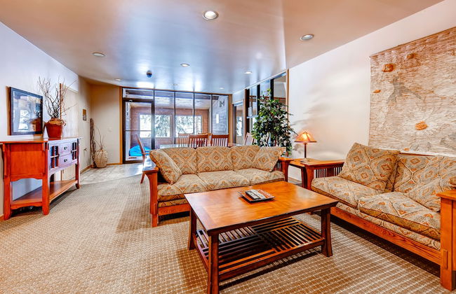 Cedars Lodge Condos by CRMR - Foto 6