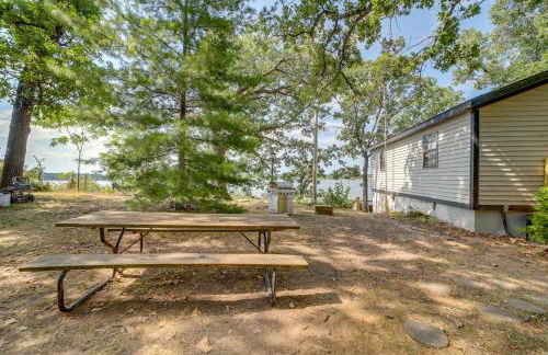 Private Hot Tub and Dock Lakefront Grove Retreat! - Foto 20