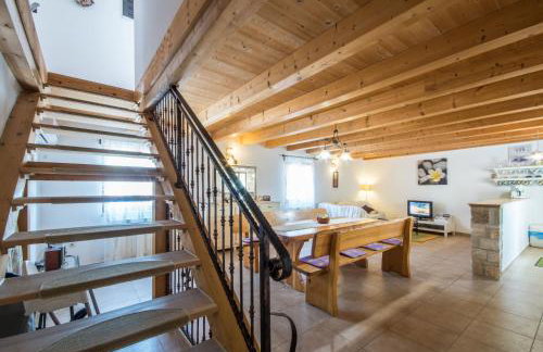 Villa Sandi, mediterranean Villa with pool and jacuzzi - Foto 17