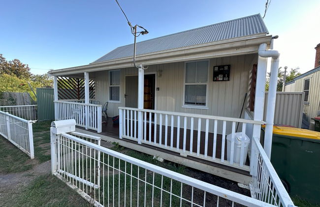 Charming 3 bedroom Cottage - Photo 19