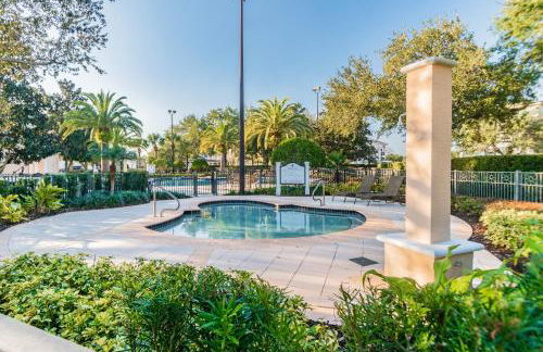 A DISNEY REUNION! Spacious And Spectacular, 5 Heated Pools, Sleeps 8, Overlooking Acres Of Views, LOW Rates! - Foto 17