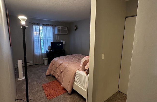 2 BR con patio por el centro comercial - Foto 3