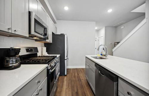 Luxurious Condo with Rooftop and Parking near University City - Foto 7