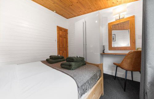 Bowness 45 - 2 bedroom Lake Windermere Lodge - Photo 24