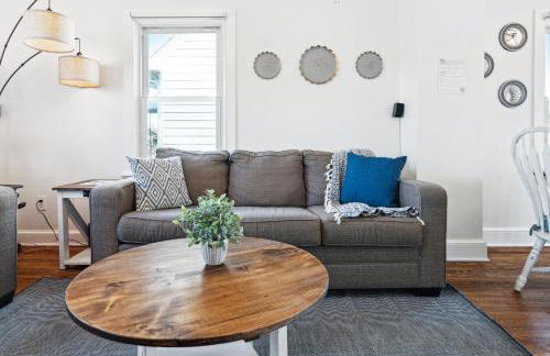 Logan's House Stylish Family Home near Downtown with EV - Foto 7