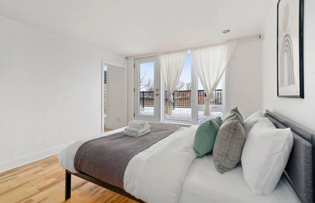 3 Bedroom Penthouse Great for Family Vacation - Photo 31