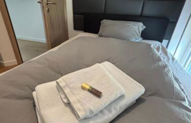 Wood&Stone - Modernes Haus in Seenähe am Tankumsee mit Terrasse, Outdoorküche, Kamin, Homeoffice Bereich & voll ausgestatteter Küche im Naherholungsgebiet - Foto 58