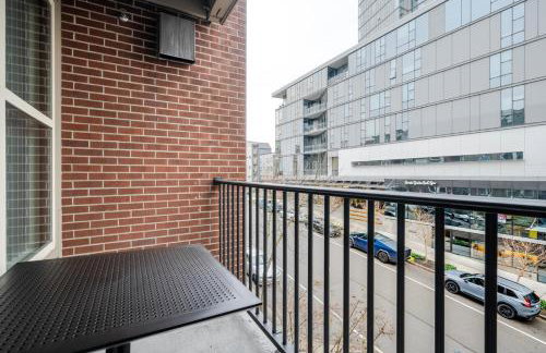 Blueground Northwest Bellevue balcony nr Bellevue Park SEA-978 - Foto 4