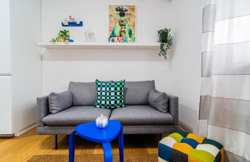 Flexible SelfCheckIns 110 - Zagreb - Private Parking - Loggia - Foto 9