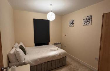 Cosy 2-Bed Modern City Apartment with Balcony - Foto 2