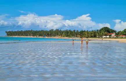 Casa à Beira Mar, piscina e 4 suítes na praia de Ipioca-Maceió-AL - Vila Ipioca - Foto 71