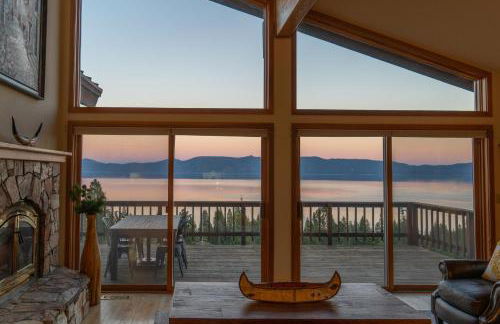 Sierra Lake View at Rubicon by Tahoe Getaways - 3 BR, Panoramic Lake Views, Private Hot Tub & Private beach! - Foto 2