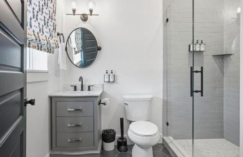 The Raven - 2nd Floor South Wing - Photo 28