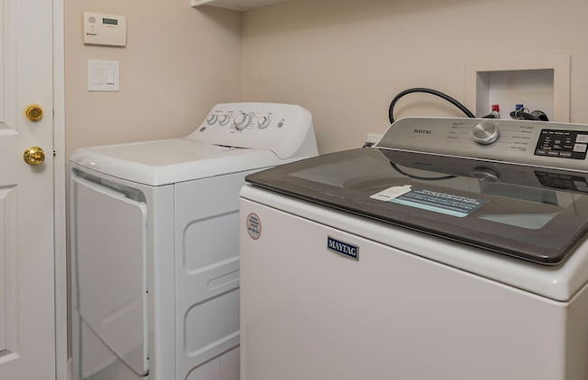 Newly Remodeled Suburban House - Foto 73