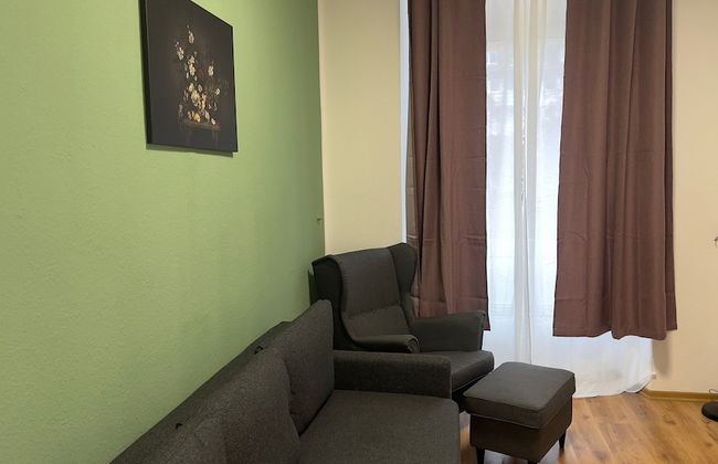 Cozy Koblenz Apartment With City Views - Photo 7