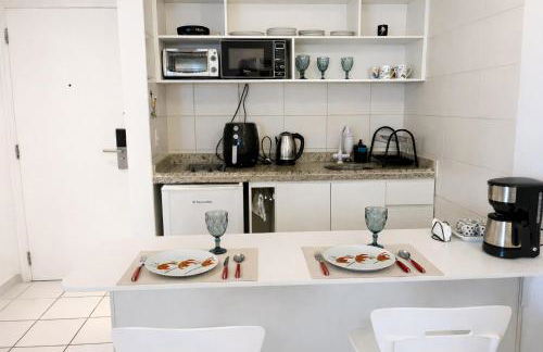 Flat em frente ao mar com piscina varanda e AC - Foto 14