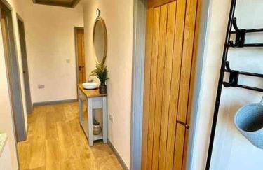 Modern Coastal 2 Bedroom Home to Relax and Unwind - Foto 30