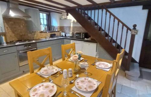 Peak District - 1 Harrow Cottage - Great Longstone - Photo 8