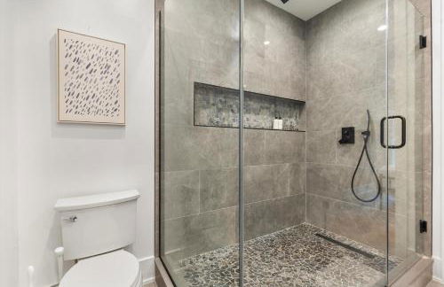 Central DC 5-BR Townhome - Walk to METRO-rail - Foto 26