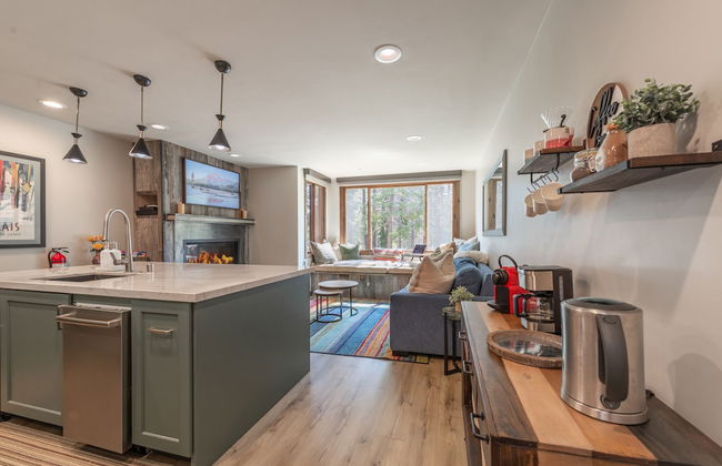 VIP Ski-In Ski-Out Northstar Ski Trails by Sierra Getaways - Photo 7