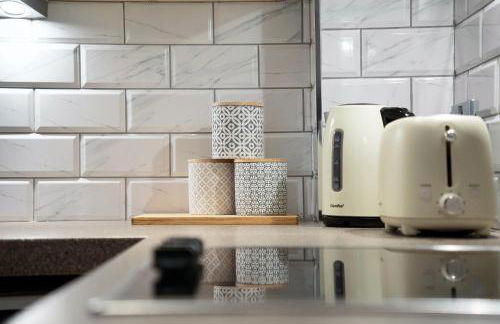 NEW! 2BR in Stephenson House - Foto 17