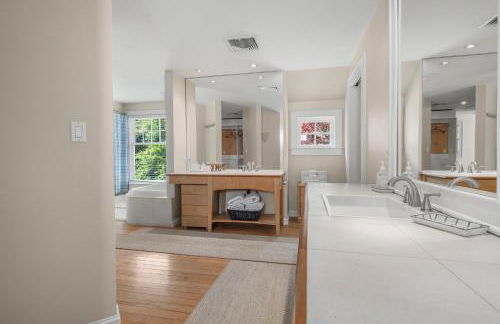 Luxe Coastal Estate Tennis, Beach, Firepit, View - Foto 41