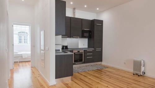 Central Lisbon Flat by Pink St - Photo 5