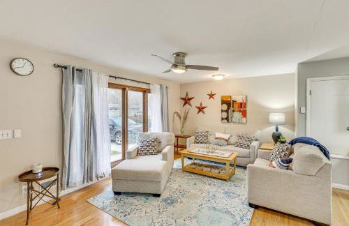 6 Mi to Dtwn Cozy Omaha Apt with Private Yard! - Photo 5