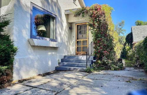 Historic McDowell House Antique Charm by Hospital - Foto 29