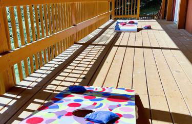 Lovely Log Cabin and Bunkhouse with Views and Yard! - Foto 33