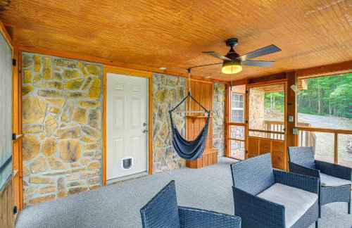 Peaceful South Holston Lake Cabin with Dock and Deck! - Foto 17