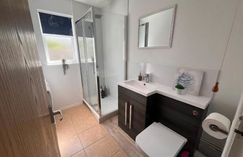 Dog Friendly Beachside Cottage Kessingland with private parking - Photo 5