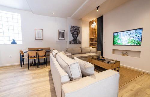 Omega Suites 31 - Photo 10