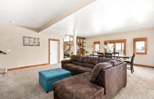 Great Falls Luxe Haven 4BR Gym Office and Hot Tub - Foto 38