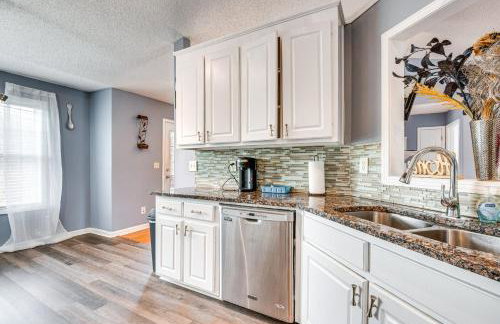 Peaceful Monroe Home with Private Pool, Pet Friendly - Foto 10