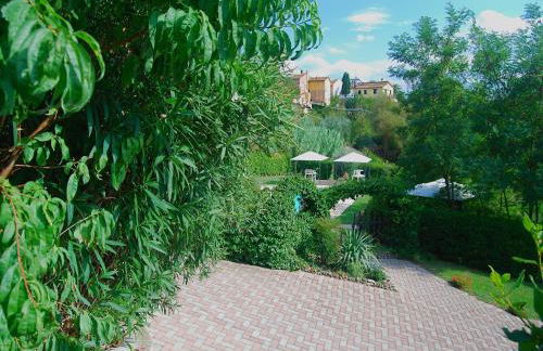 Sunlit Home With Pool - Foto 54