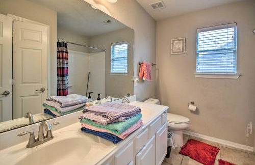 Spacious Richmond Home Close to Parks and Shopping - Foto 28