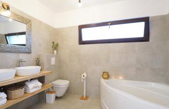 Villa Suncica with Heated Pool, Jacuzzi and Bikes near Zadar - Foto 30