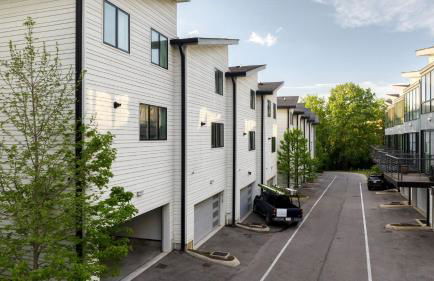 Luxe 4bdr w/ Balcony & Parking, 10 Mins to Broadway 9th Avenue by Avantstay - Foto 117