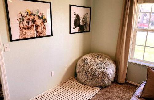 McKinley House Prime - Pool, Patio and Garage - Photo 25