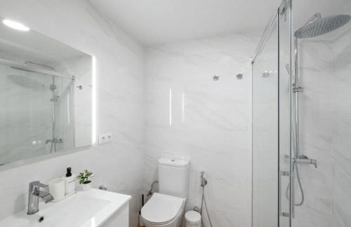 New apartment in the city center 3beds, 2baths & parking - Photo 17