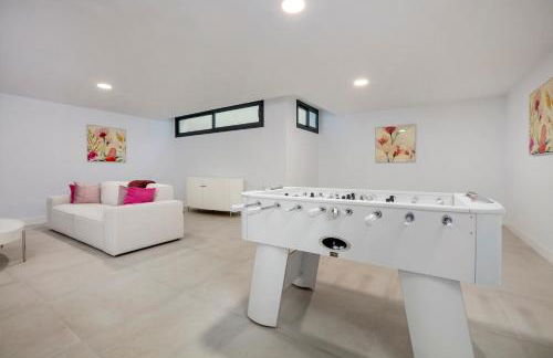 The White House Marbella - Photo 27