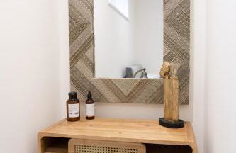 The House Of Selfies - Photo 29