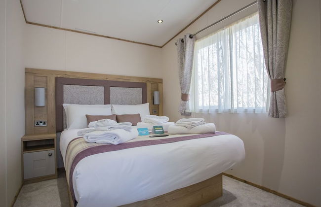 Whitecliff Bay Holiday Park - Foto 11