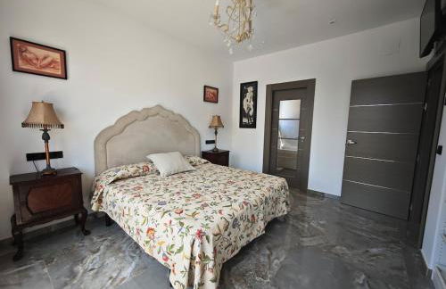 casa completa de lujo con jardin y piscina compartida - Foto 19