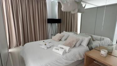 Apartamento Cubo de Cristal con piscina y vistas al mar - Foto 3