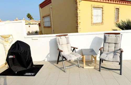 Luxury villa with large swimming pool and outdoor area - Foto 25